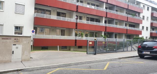 Hofzeile Garagenplatz unbefristet zur Vermietung