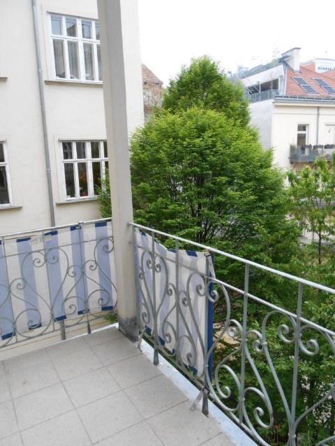 GroÃŸzÃ¼gige Wiener Altbauwohnung
