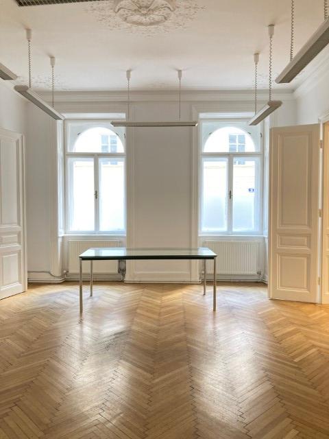 Altbau-BÃ¼ro in bester Lage vom 4. Bezirk, unbefristet